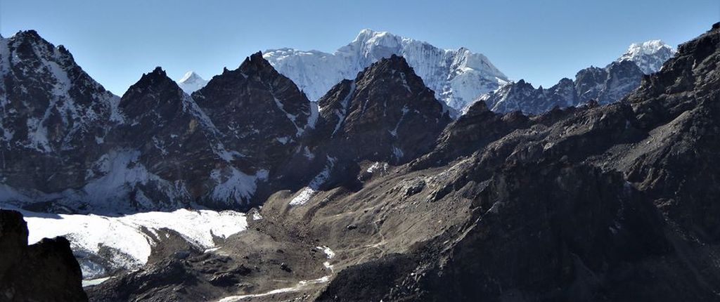 Tengi Ragi Tau beyond Renjo La from Gokyo Ri