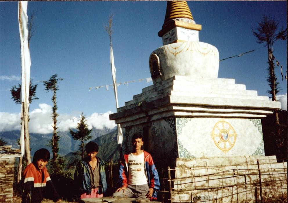 Trekking Crew and Chorten