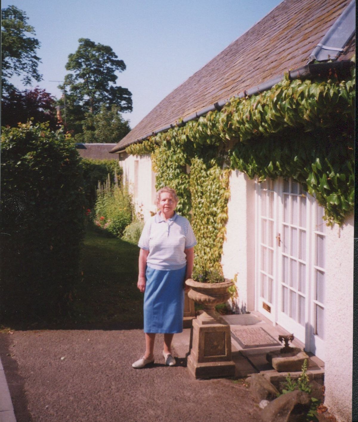 Charlotte ( Cameron ) Ingram at Weaver's Cottage