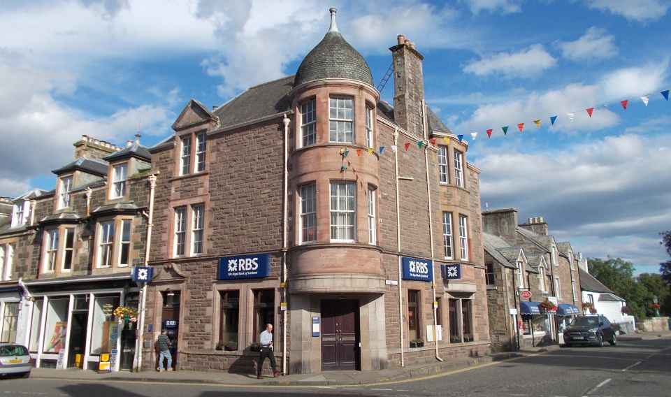 Shops in Comrie