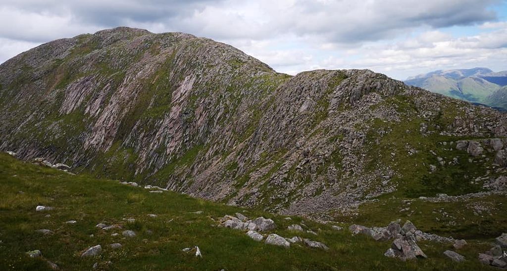 Beinn Bhuidhe ( 3110ft, 948m )