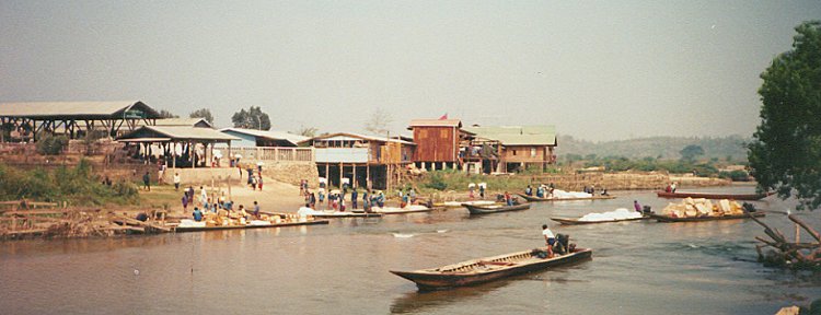 Myawaddy in Myanmar / Burma across Moie River border with Thailand